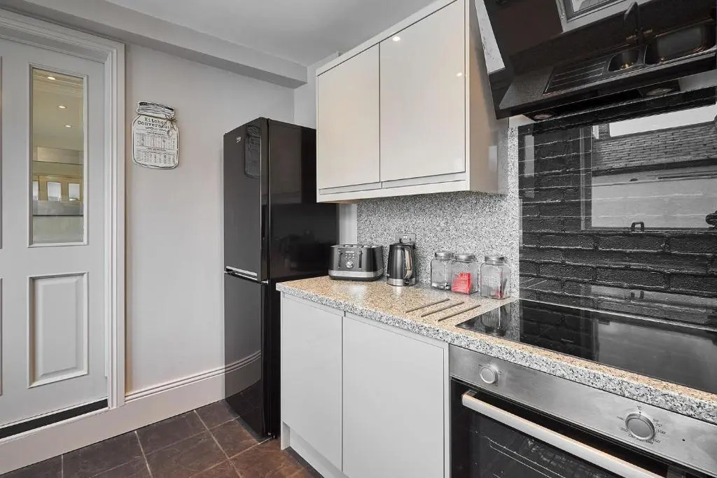 Host Stay 21 in Sunderland
