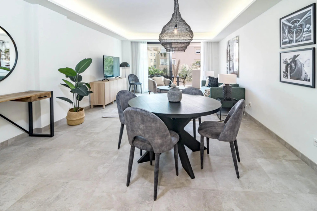 Inf3.2l- Modern City Apartment, Families Only