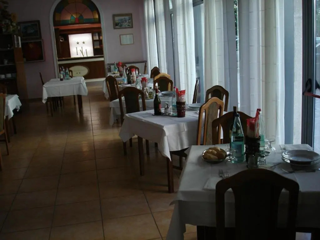 Hotel Mignon 50 MT DALLA SPIAGGIA E DALLISOLA PEDONALE