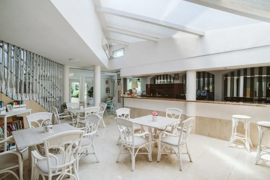 Alper Apartments