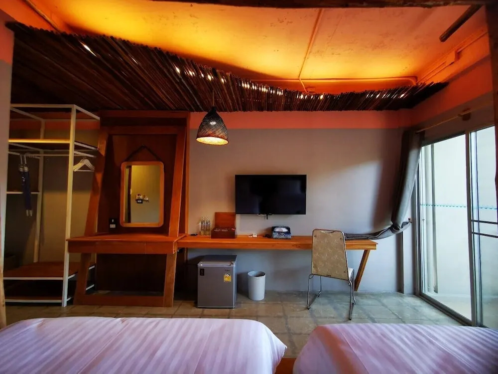 Dugong Village-Green Hotel
