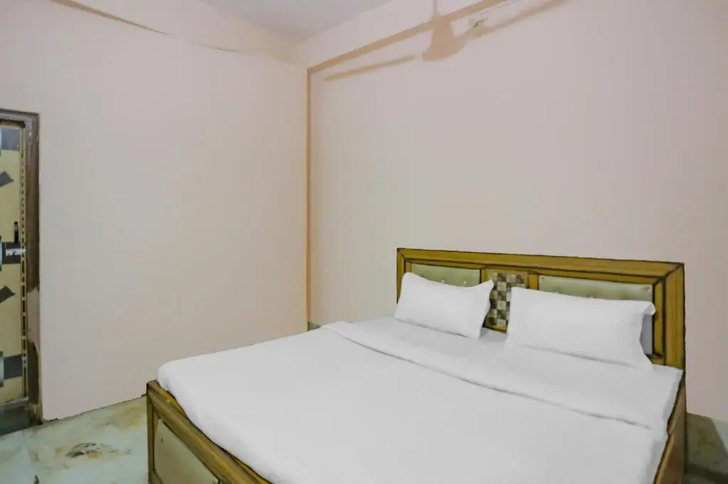 Hotel Meet by OYO Rooms