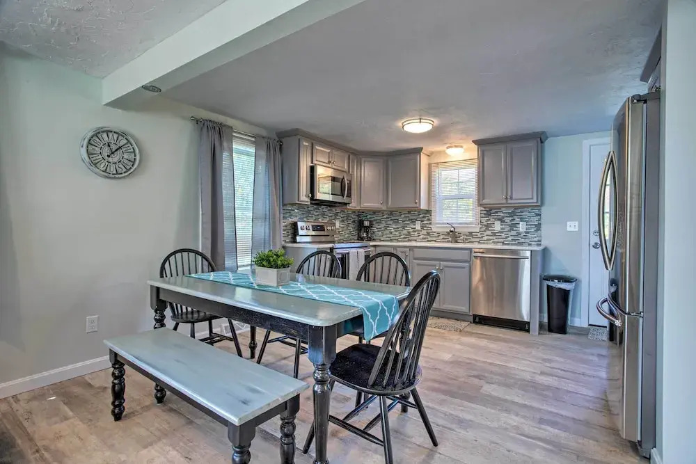 Updated Plymouth Home u003c 2 Miles to Waterfront