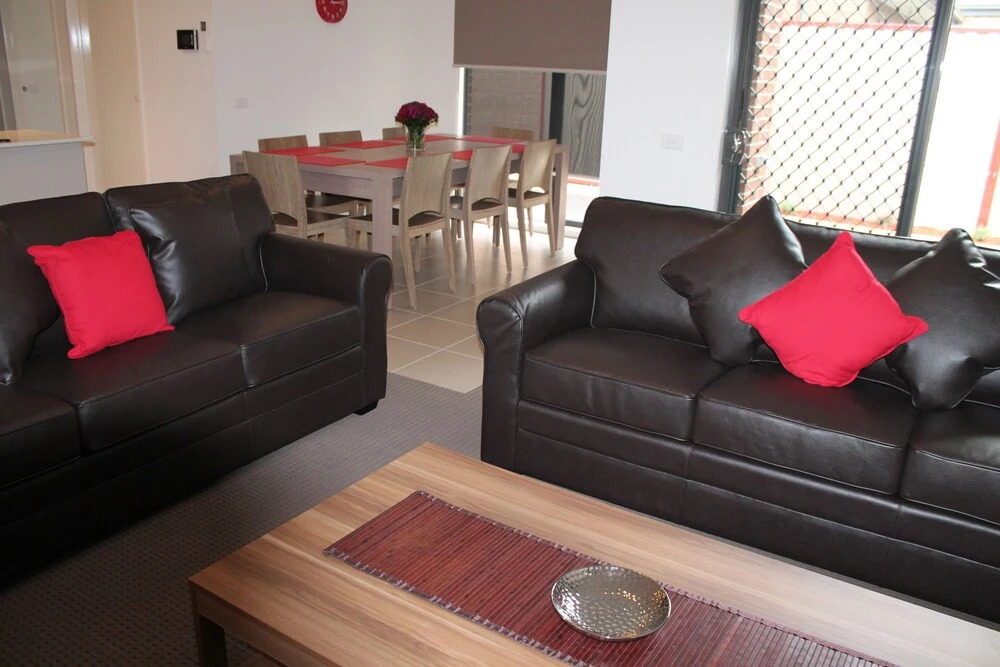 Waratah Villas - Melbourne
