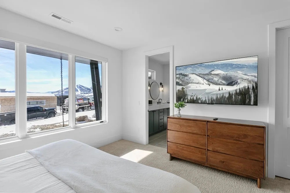 Luxury Deer Valley East Village Home + Hot Tub 6br 6 Bedroom Home