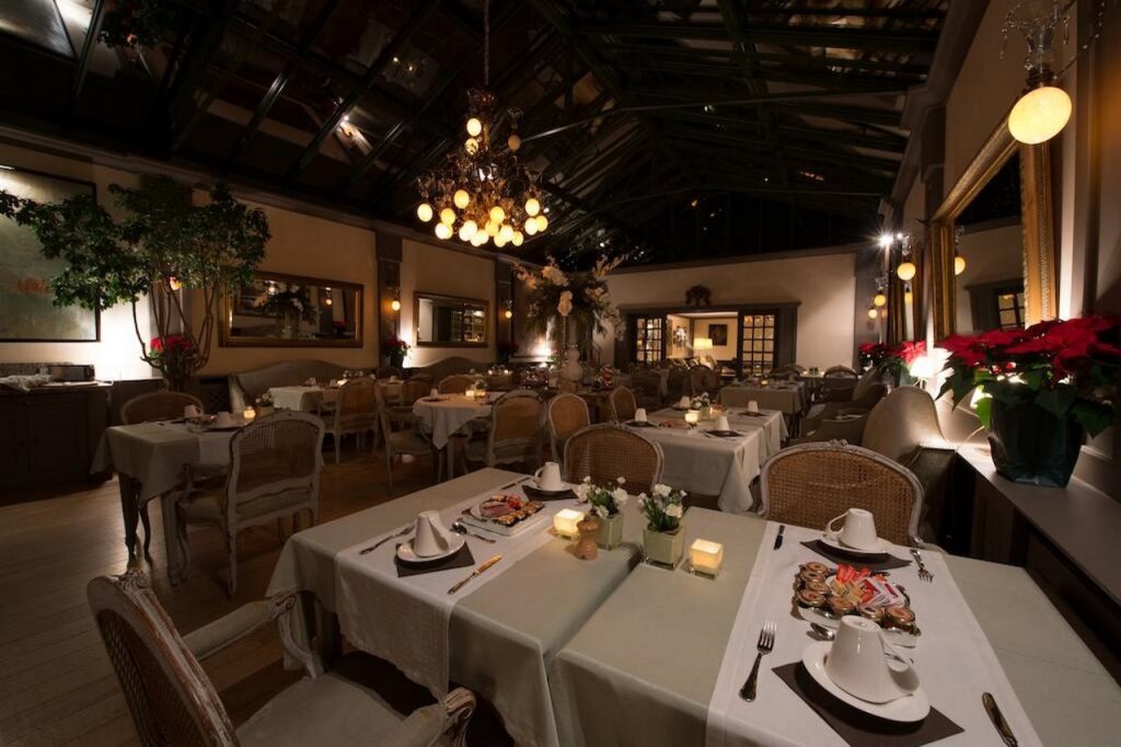 Hotel Manos Premier