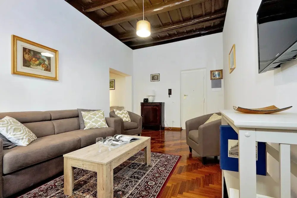 Pellegrino Apartments