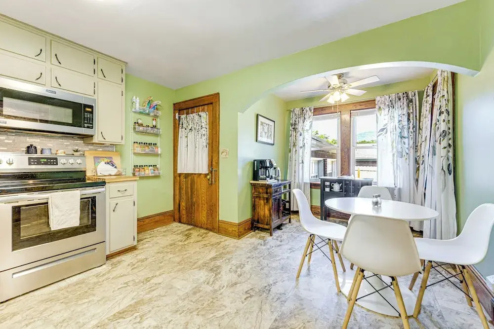 Lovely Waynesville Home w/ Yard: Pet Friendly