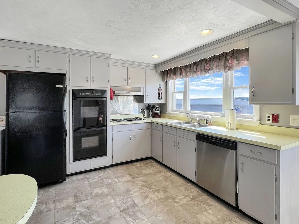 Sweet Dreams - W032 Quintessential Maine Beach House 50 Yards Away From Marsh Views And Wells Beach 2 Bedroom Home by RedAwning