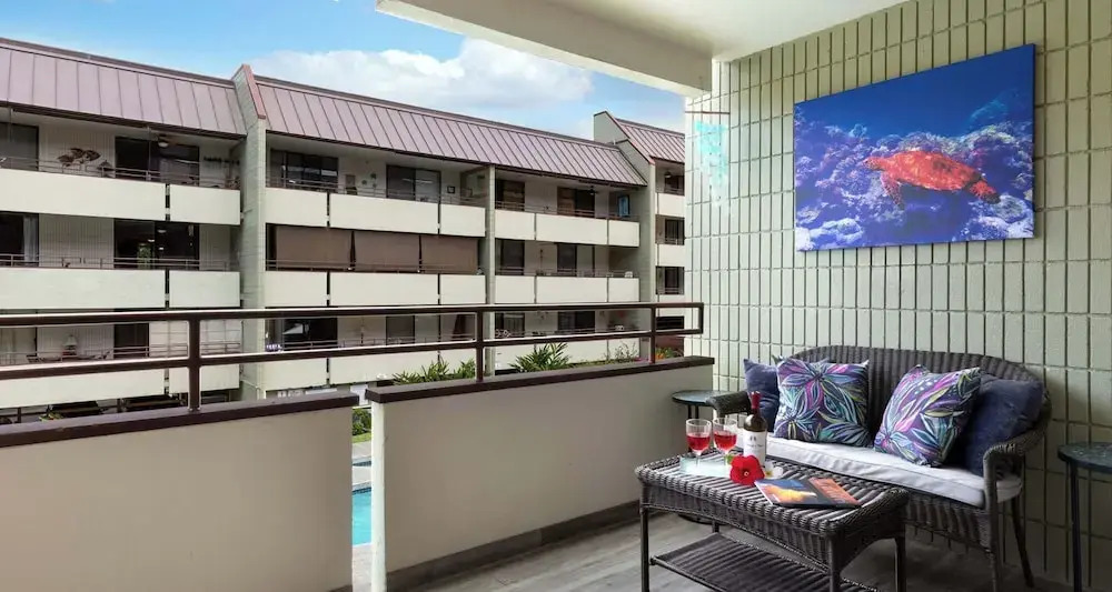 Oceanfront Condo 117 in Kailua-kona