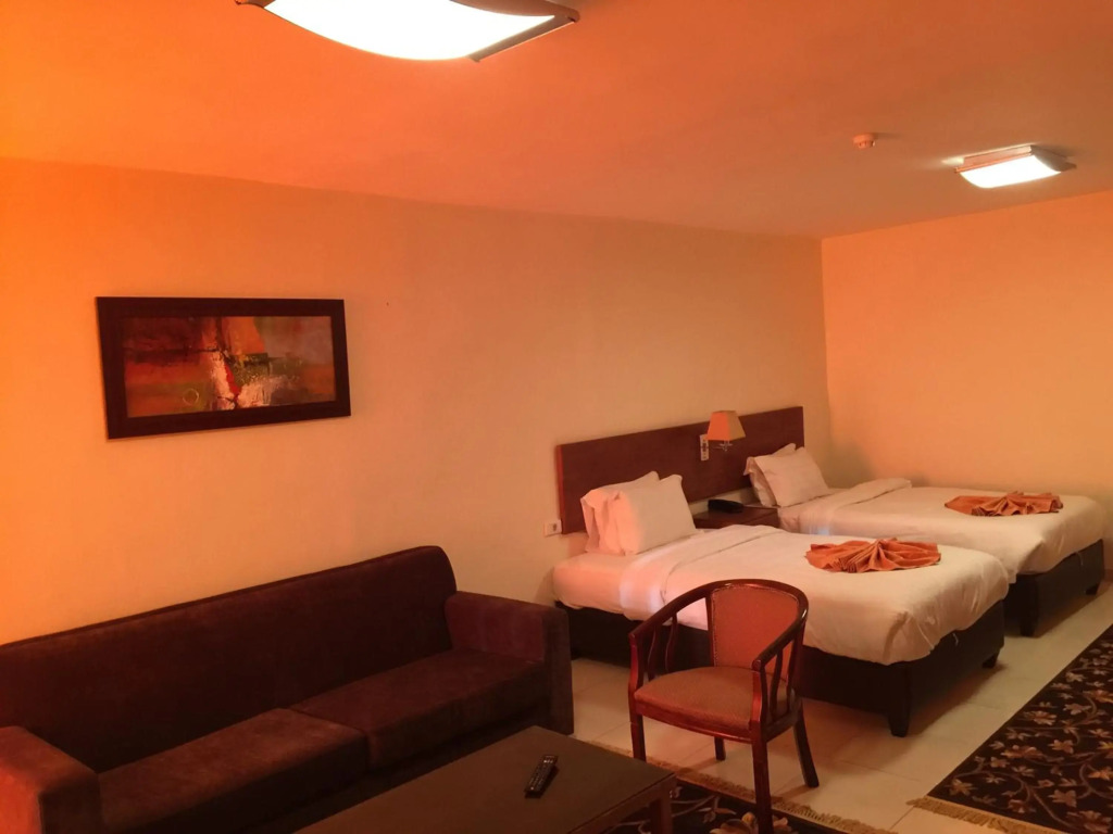 Zaina Plaza Hotel