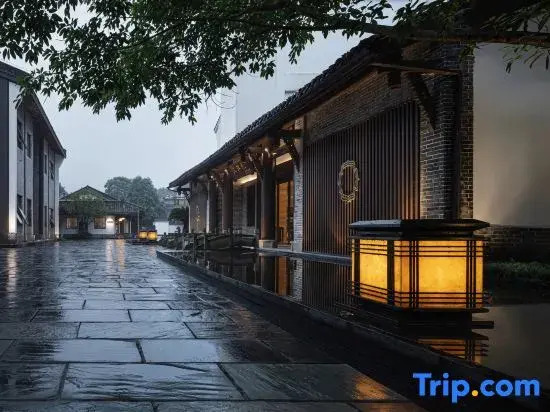 Sanjiangyue Holiday Hotel
