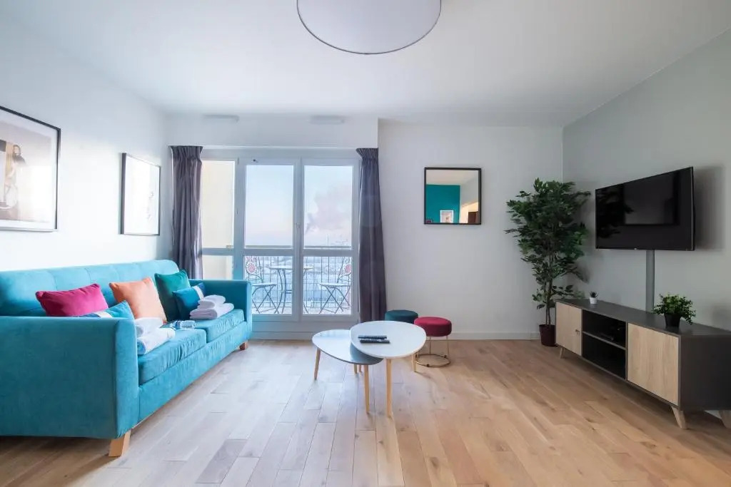 Paris - Porte d'Ivry - Modern and Cosy 2 bedroom apartment