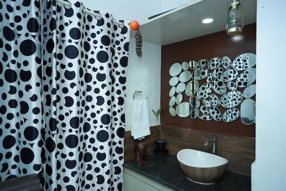 Inviting 2-bed Room Apartment in Trivandrumn