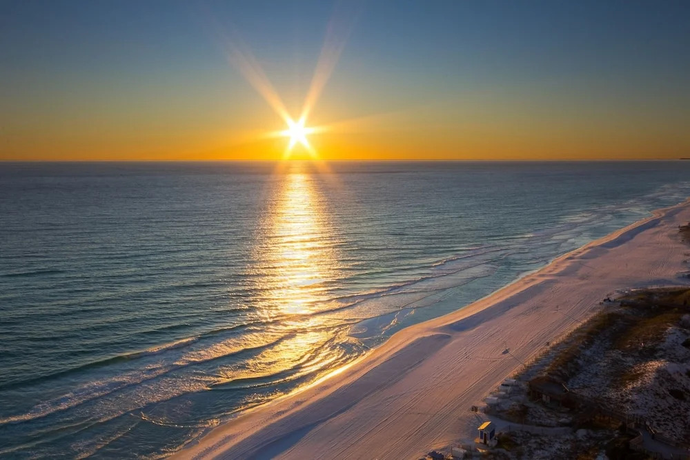 5002 S Miramar Beach - Studio Br Condo