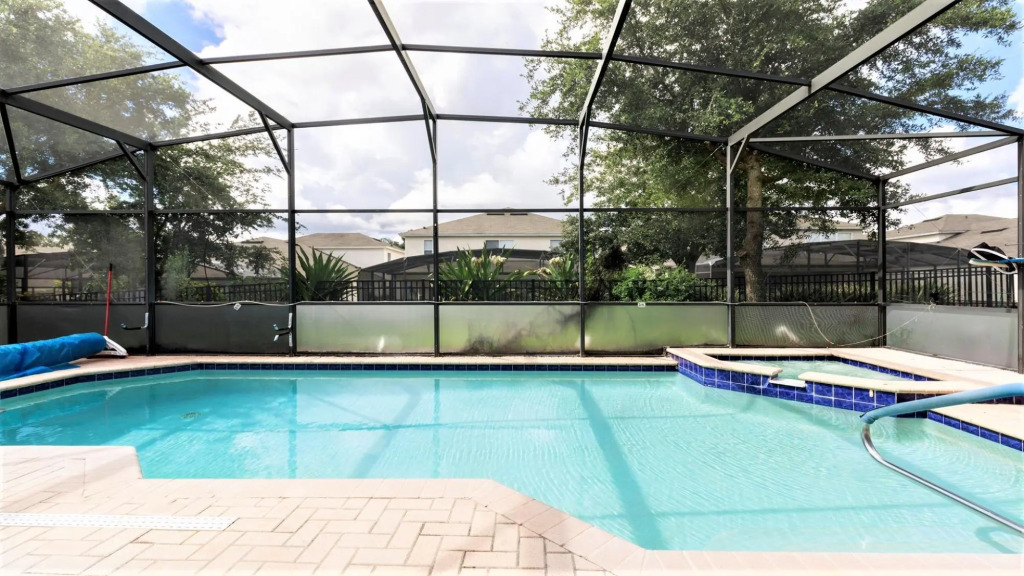 5BR Dream Getaway w South Facing Pool