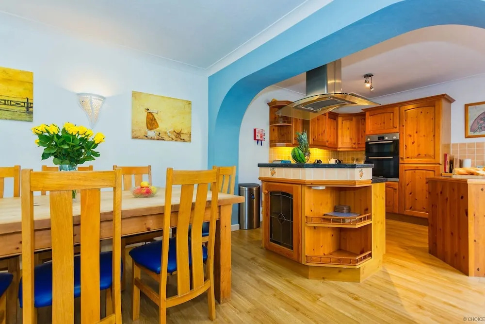 CROYDE VILLA SUNSEA 6 Bedrooms