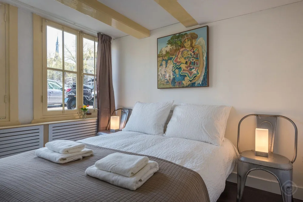 Brouwers Canal apartment