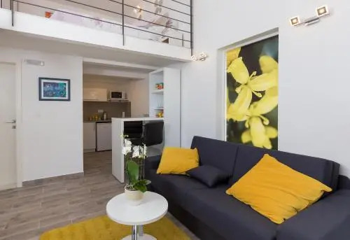Apartments Pomet