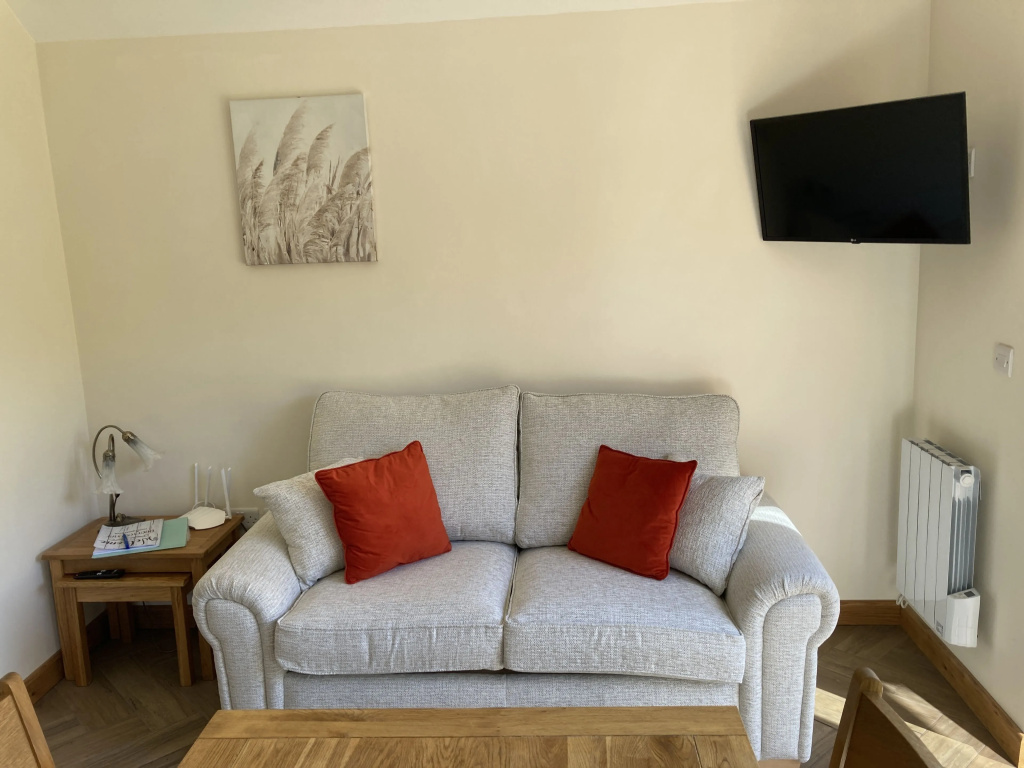1 Bedroomed Detached Holiday Retreat Pant