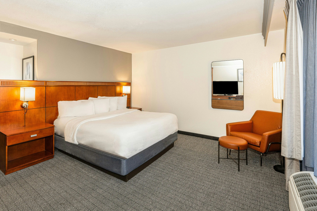 Courtyard by Marriott Wichita at Old Town