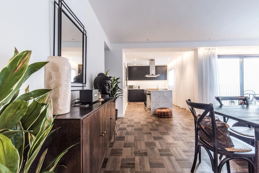 Terreno Suites