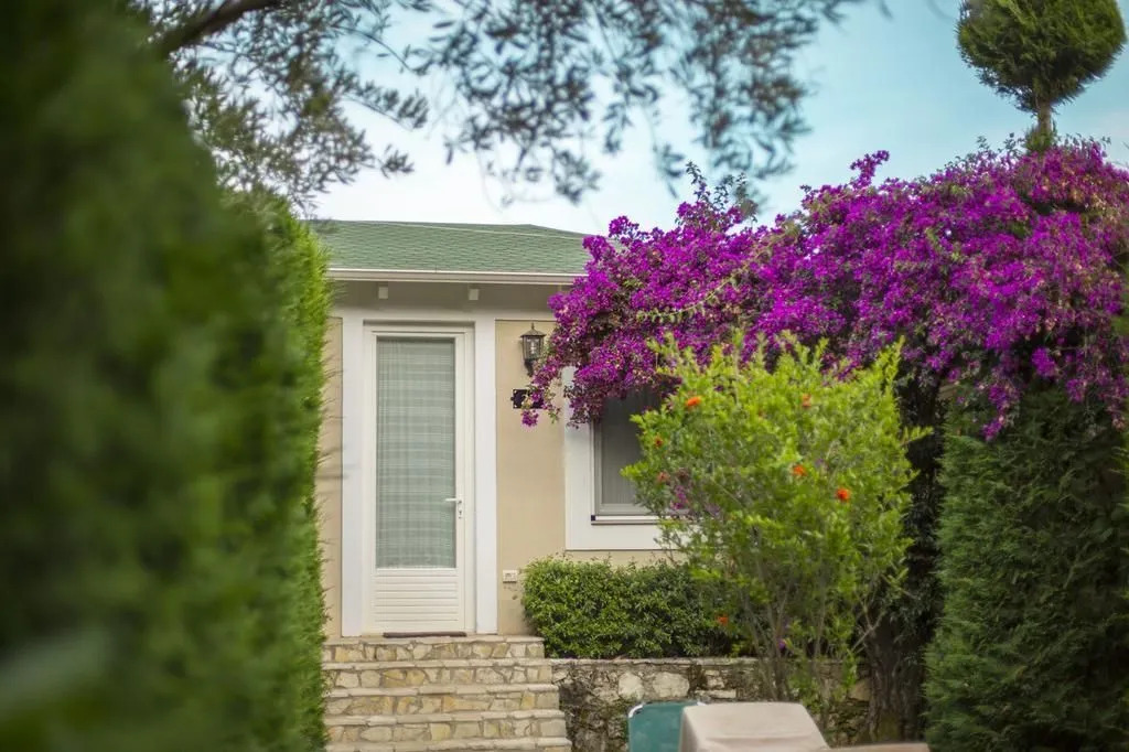 Folie Marine Hotel & Beach Club