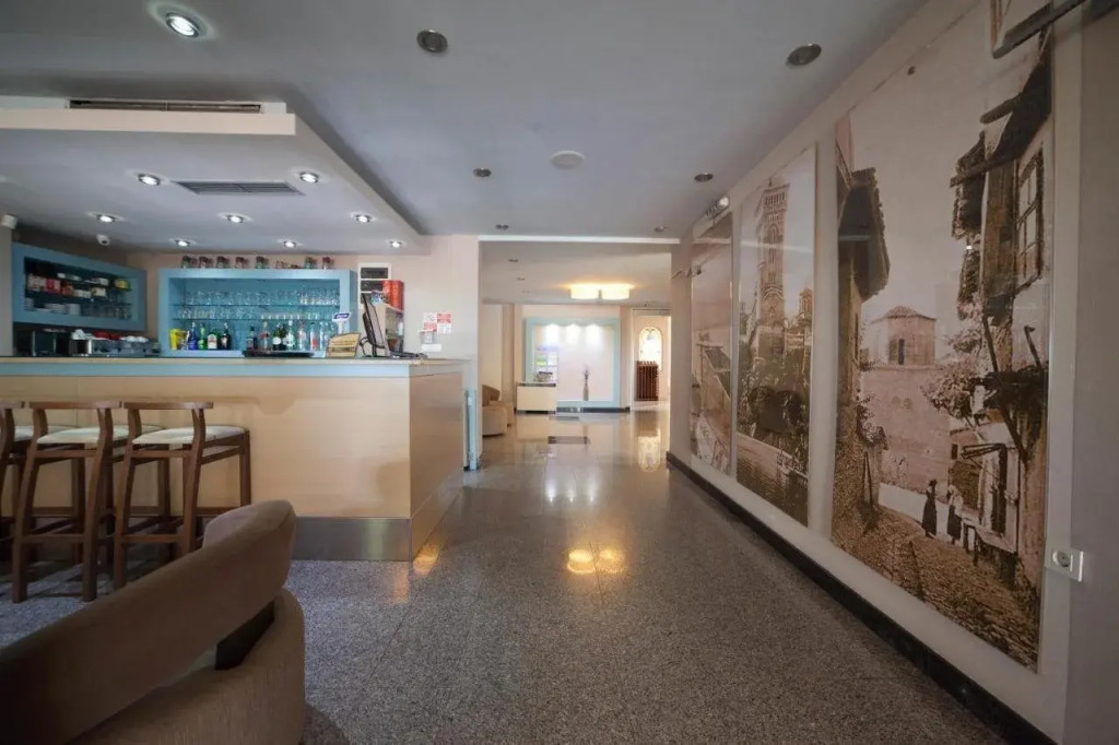Hotel Lebed