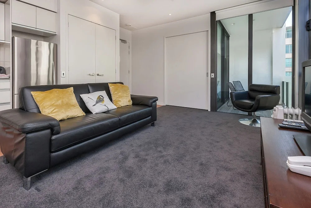 QV Modern Viaduct Apartment - 331