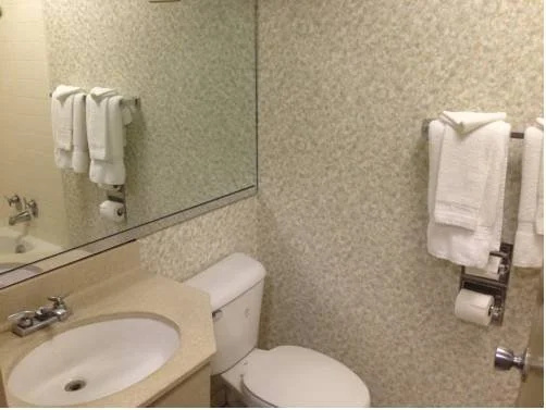 The Moraine Inn Suites & Conference Center
