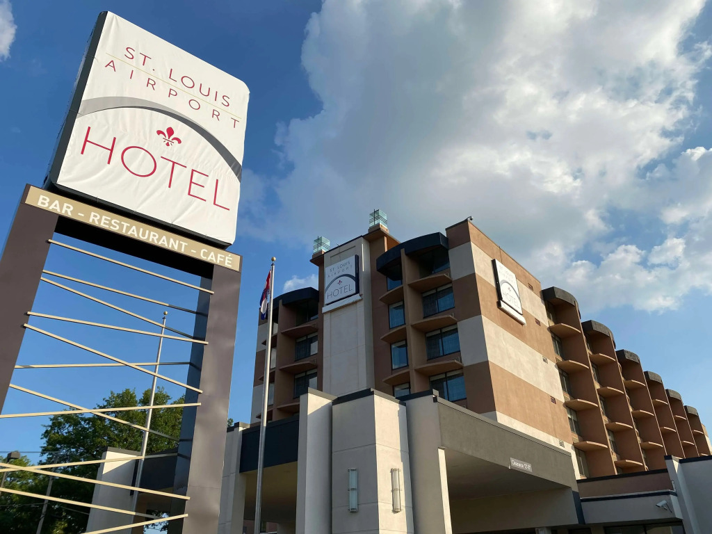 Saint Louis Airport Hotel