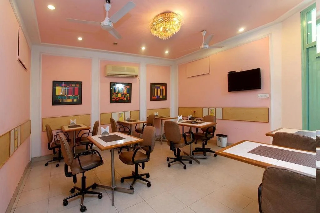 OYO Premium IFFCO Metro