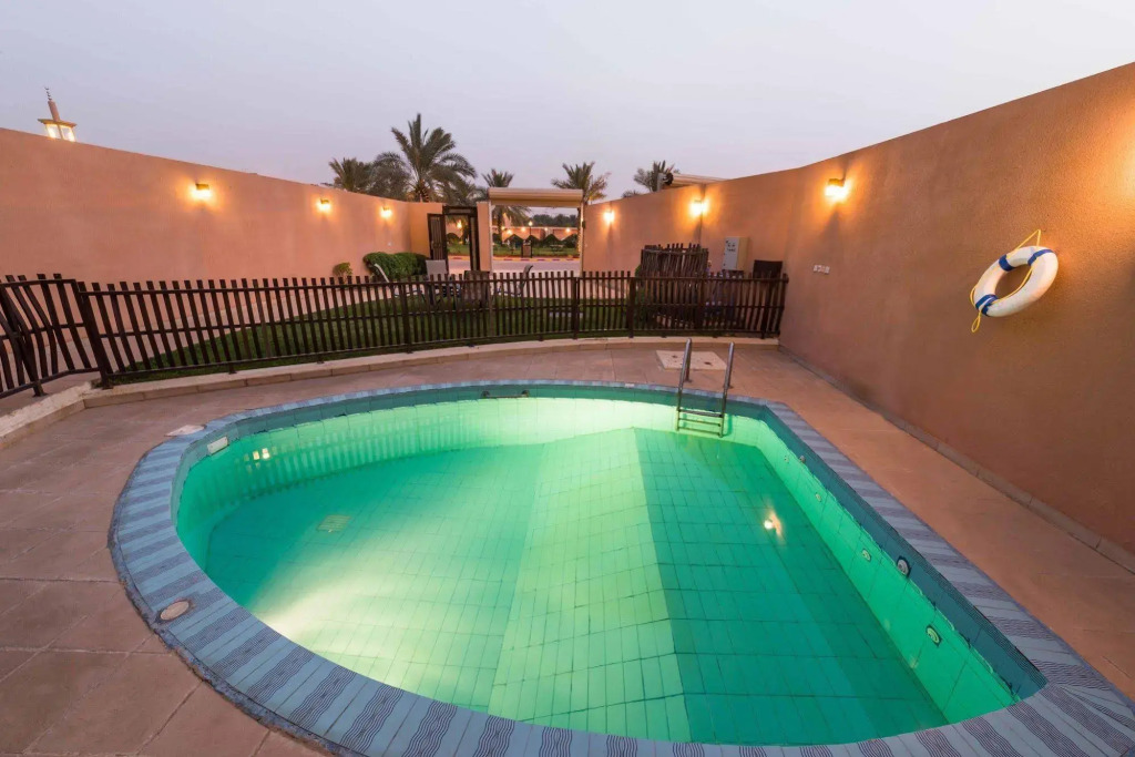 Boudl Al Nakheel