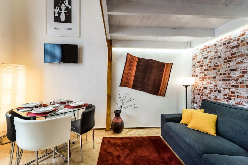 Lilac Apartment