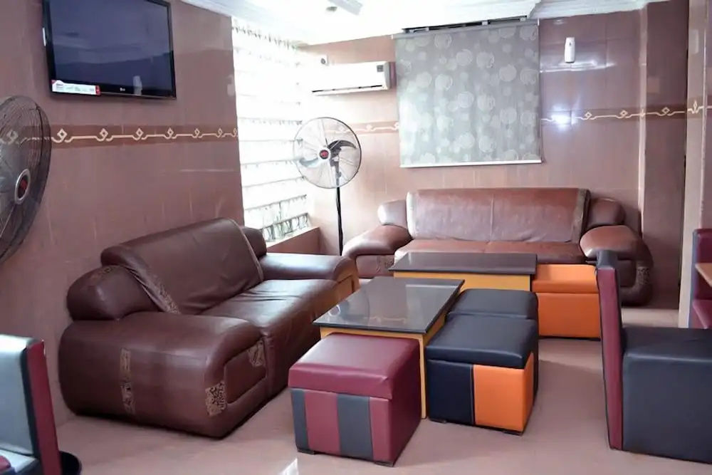 Inglesias Hotels