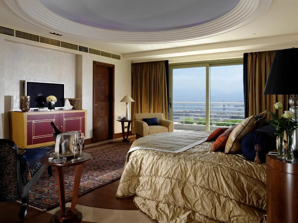 Phoenicia Residence