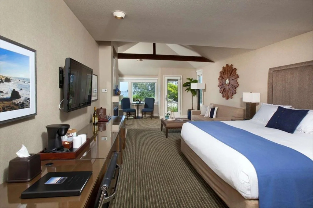 The Inn at the Tides