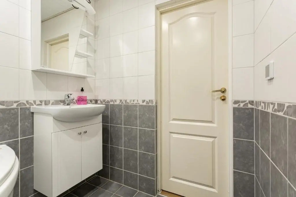 3 room central apartmend 90m2 free parking