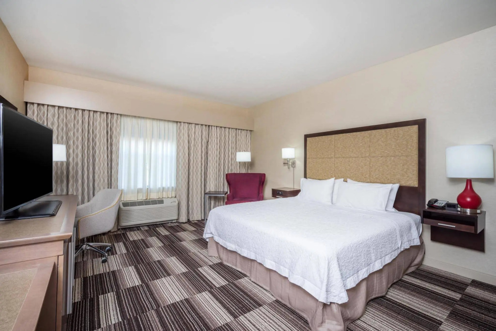 Hampton Inn by Hilton Oxford, ME