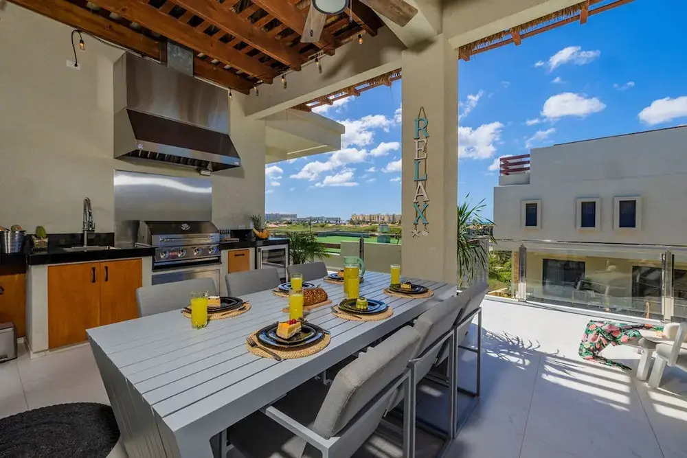 Sea View Exclusive Penthouse Outdoor Dining 3BR