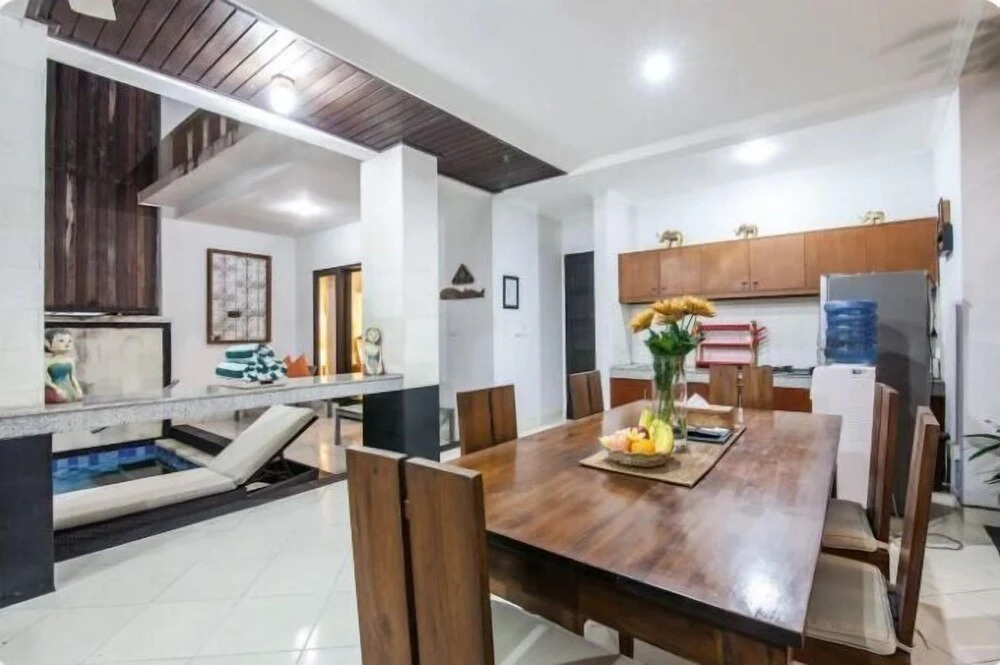 SMV -3BRPOL- JMPIRNG · 3BR Private Pool Walk to Beach and Shops Legian