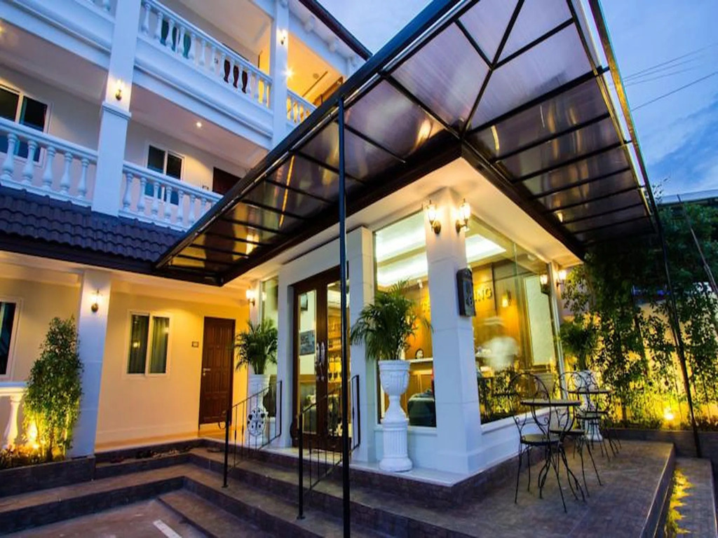 The Lion King Hotel by Thai Baan Ozone Udonthani