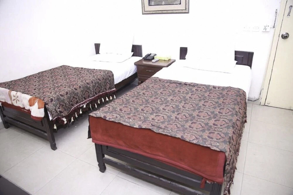 Mars Hotel Lahore