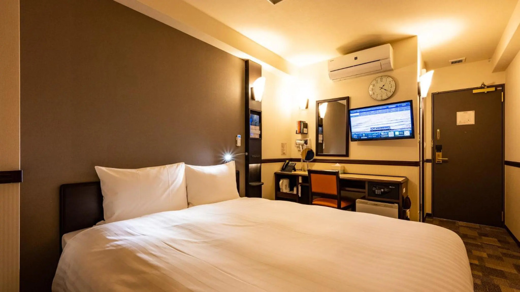 Toyoko Inn Shin-osaka Higashi-mikuni Ekimae