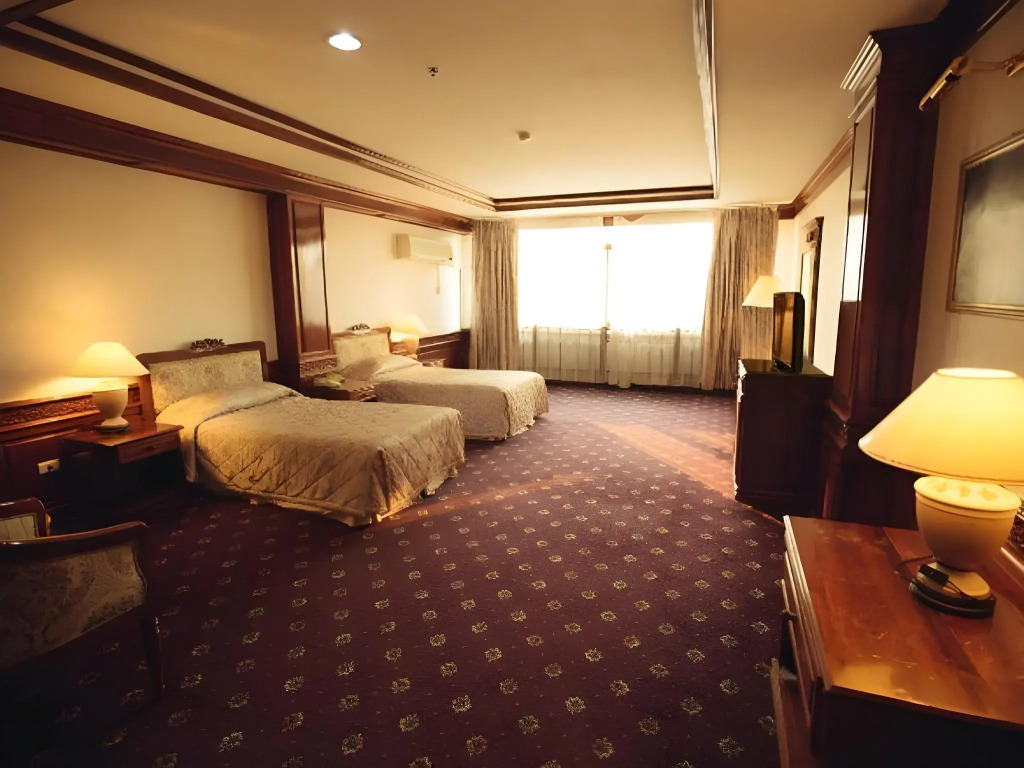 Angkham Hotel