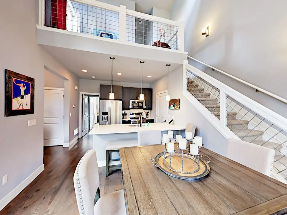 Brand-new 2br Rendezvous Townhome W/ Patio 2 Bedroom Townhouse