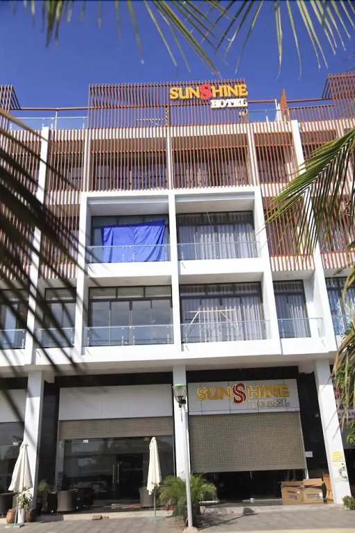 Sunshine Hotel