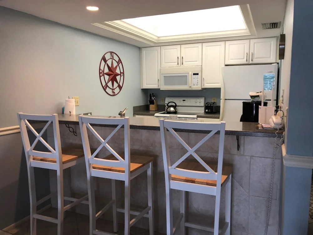 Sanibel Siesta on the Beach Unit 606 2 Bedrooms 2 Bathrooms Condo