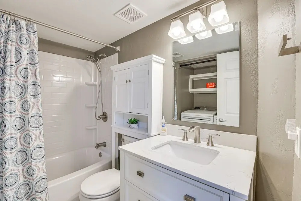 Peoria Home w/ Private Pool, Hot Tub, & Gas Grill!