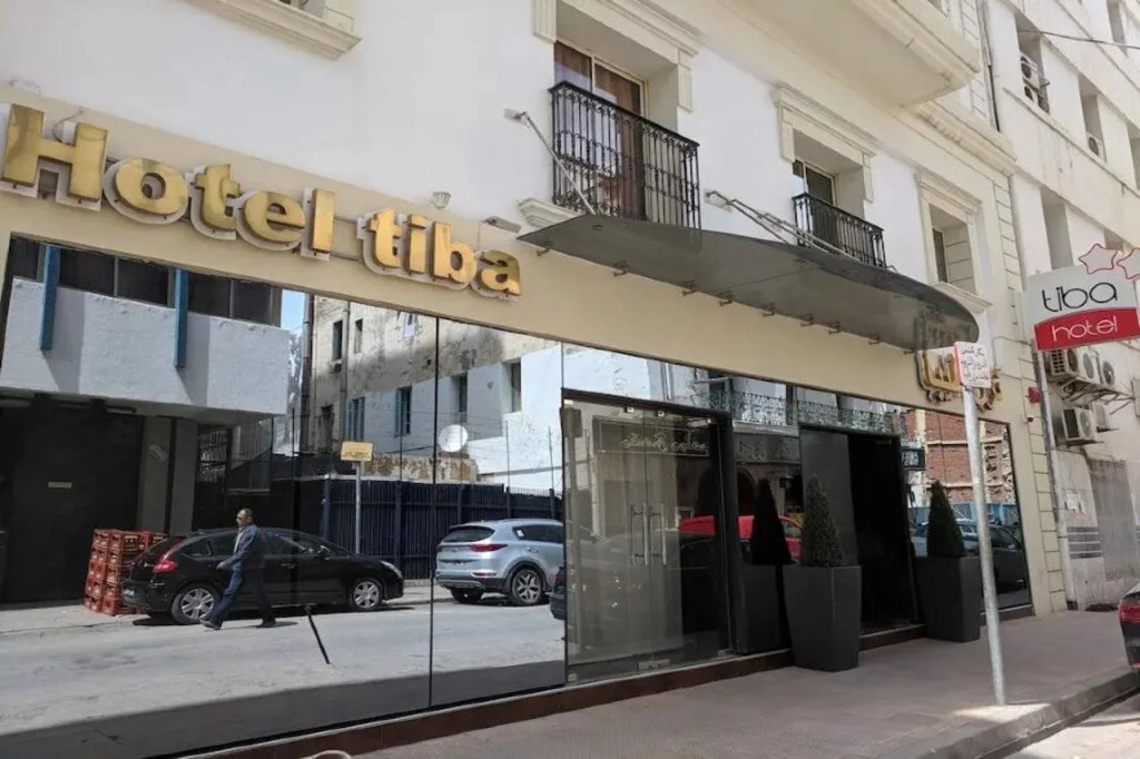 Hotel Tiba